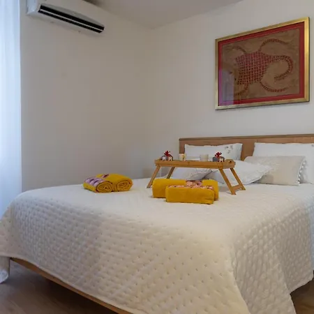 San Teodoro Apartment *